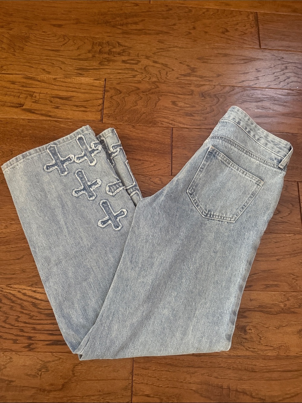 Ashley Mason Premium Cross Patch Wide Leg Jeans Size 5/27 Light Wash